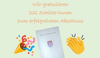 Teaserbild mit Gratulation an 221 Absolventen