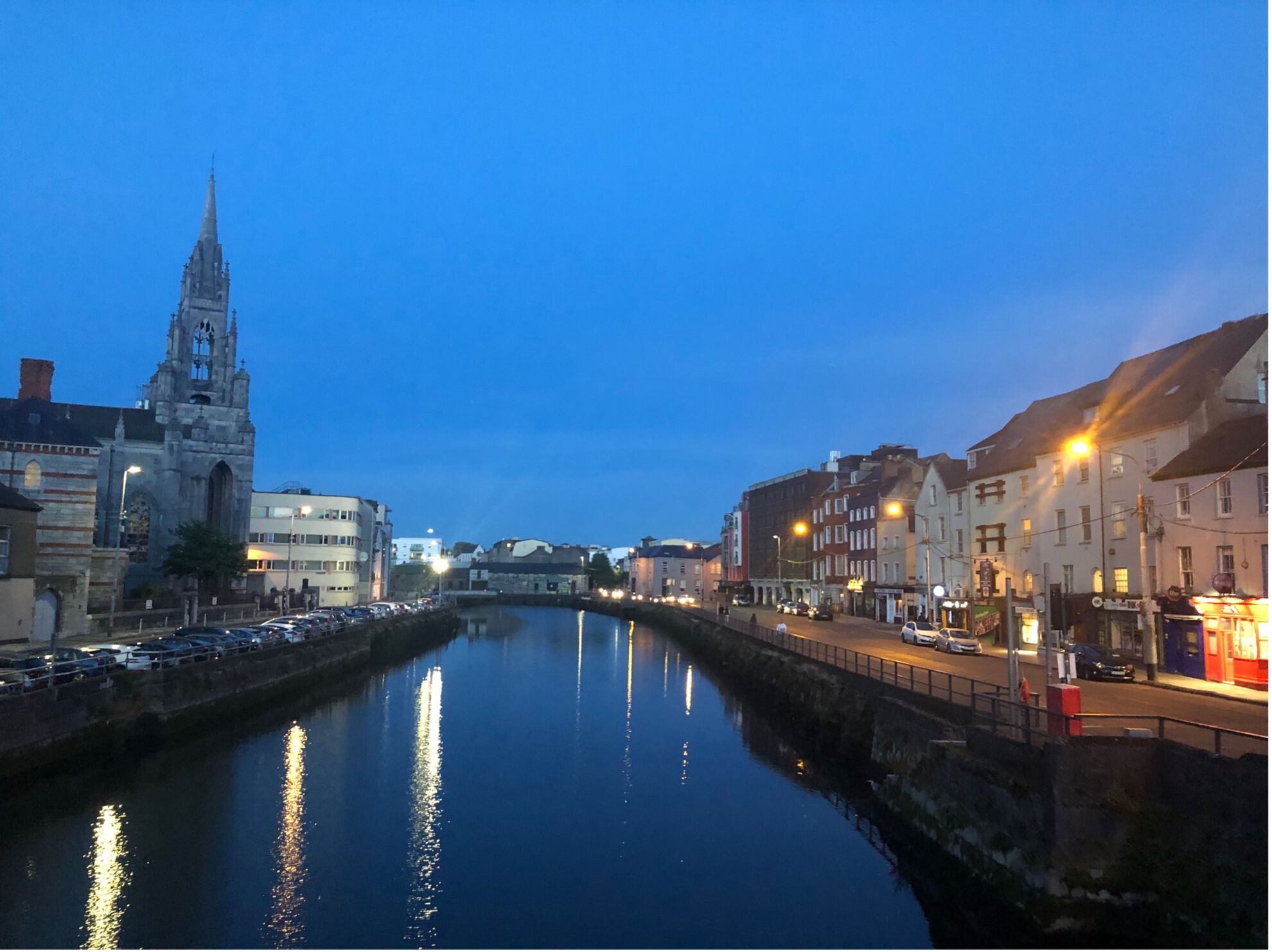 Bild: Abendstimmung in Cork am River Lee